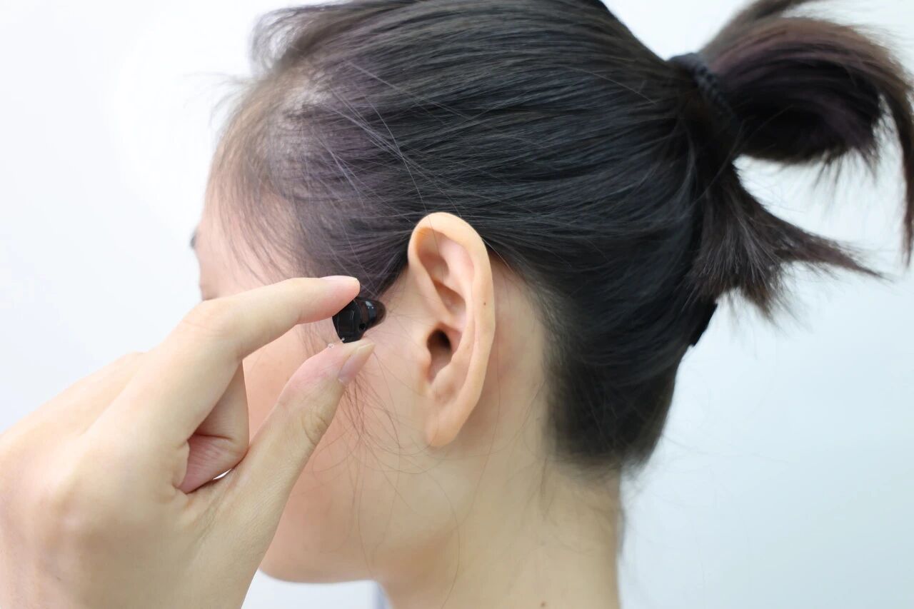 初次佩戴助听器，觉得声音很奇怪？
