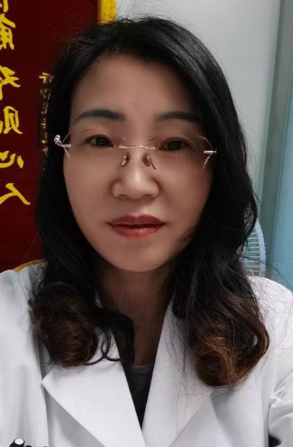 柏艳